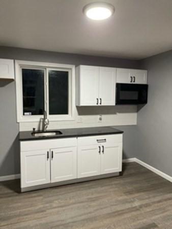 379 Central St, Springfield, MA 01105 photo 5