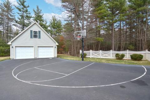 3 Bicknell Dr, Mendon, MA 01756 photo 3
