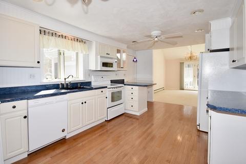 9 Nelson Cir, Mashpee, MA 02649 photo 4