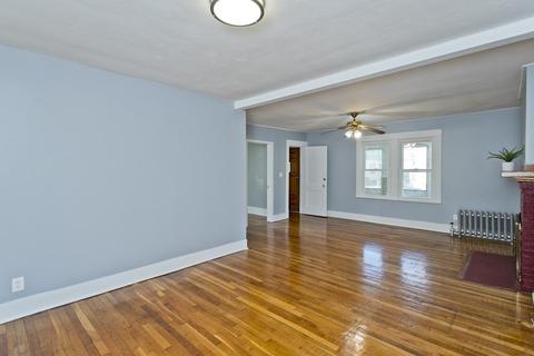 62 Draper St, Springfield, MA 01108 photo 5
