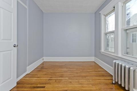 62 Draper St, Springfield, MA 01108 photo 18