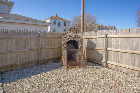 1665 Bay St, Fall River, MA 02724 photo 6