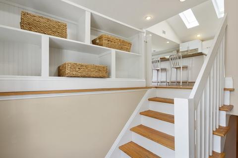 10 Leonard St, Hingham, MA 02043 photo 7