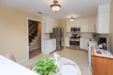 84 Walpole St #1D, Canton, MA 02021 photo 3