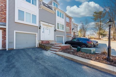 84 Walpole St #1D, Canton, MA 02021 photo 2