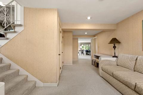 60 Gary Rd, Needham, MA 02494 photo 11