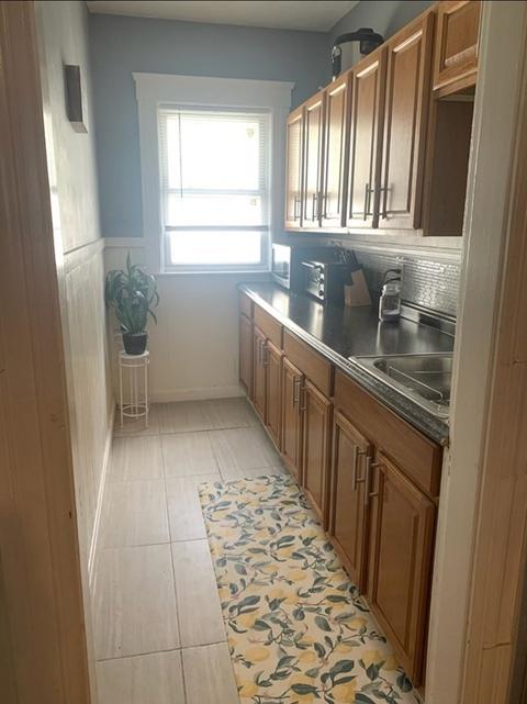 6 Delaware St, Worcester, MA 01603 photo 3
