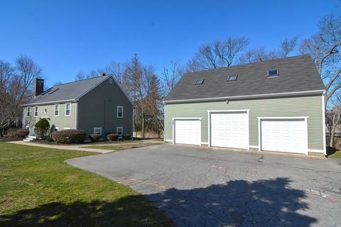 398 Canedy St, Fall River, MA 02720 photo 3