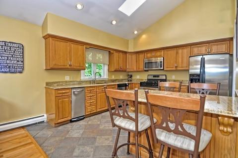 398 Canedy St, Fall River, MA 02720 photo 15