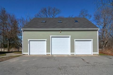 398 Canedy St, Fall River, MA 02720 photo 4