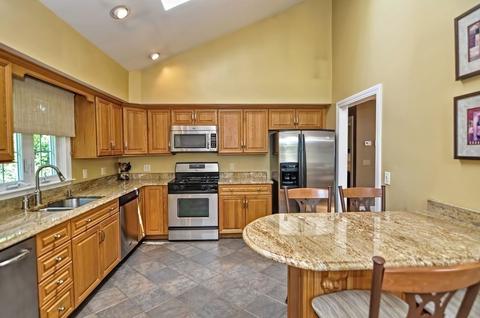 398 Canedy St, Fall River, MA 02720 photo 14