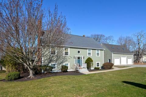 398 Canedy St, Fall River, MA 02720 photo 1