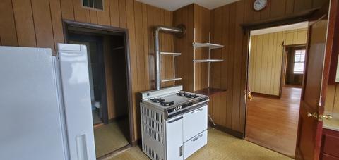 72 Myrtle Ave, Webster, MA 01570 photo 12