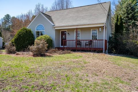 20 Torrey St, Easthampton, MA 01027 photo 2