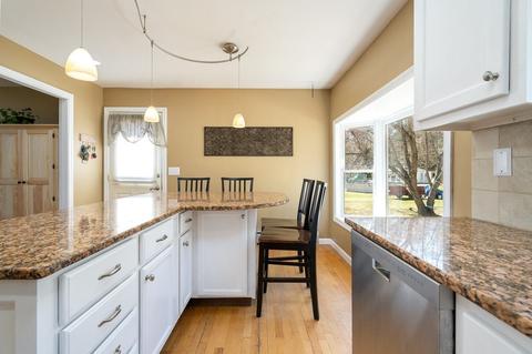20 Torrey St, Easthampton, MA 01027 photo 12