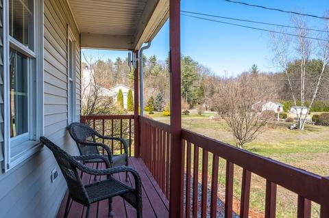 20 Torrey St, Easthampton, MA 01027 photo 5