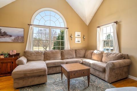20 Torrey St, Easthampton, MA 01027 photo 17