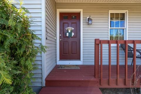 20 Torrey St, Easthampton, MA 01027 photo 4