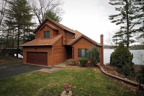23 Horseshoe Cir, Ware, MA 01082 photo 2