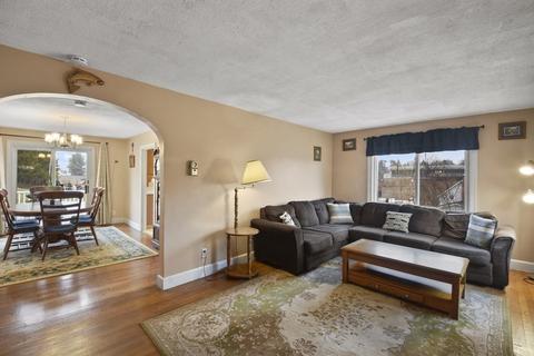 8 Prudence St, Worcester, MA 01606 photo 4
