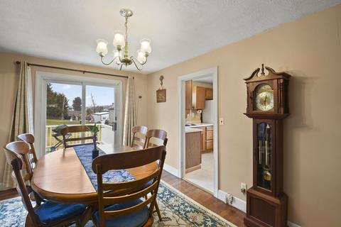 8 Prudence St, Worcester, MA 01606 photo 9