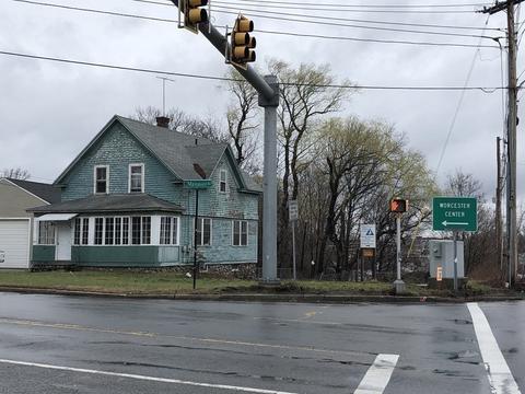 535 Massasoit Rd, Worcester, MA 01604 photo 2