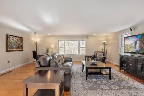 79 Hammersmith Dr, Saugus, MA 01906 photo 9
