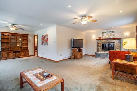 136 Allen Rd, Berlin, MA 01503 photo 6