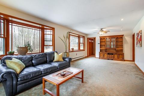 136 Allen Rd, Berlin, MA 01503 photo 7