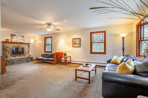 136 Allen Rd, Berlin, MA 01503 photo 3