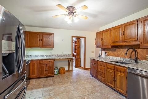 136 Allen Rd, Berlin, MA 01503 photo 11