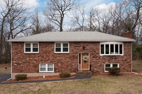 79 North Reading Homes For Sale North Reading Ma Real Estate Movoto