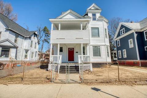 65 Mapledell St, Springfield, MA 01109 photo 2
