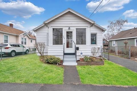 369 El Paso St, Springfield, MA 01104 photo 2