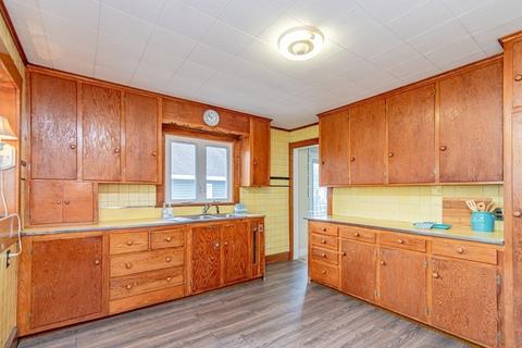 369 El Paso St, Springfield, MA 01104 photo 16