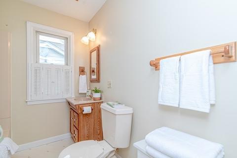 369 El Paso St, Springfield, MA 01104 photo 14
