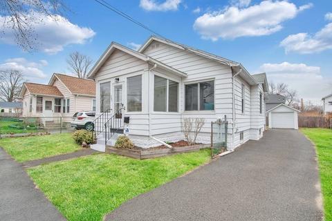 369 El Paso St, Springfield, MA 01104 photo 1