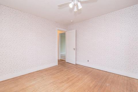 369 El Paso St, Springfield, MA 01104 photo 10