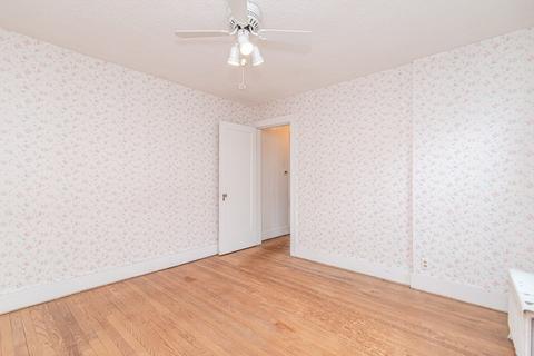 369 El Paso St, Springfield, MA 01104 photo 9