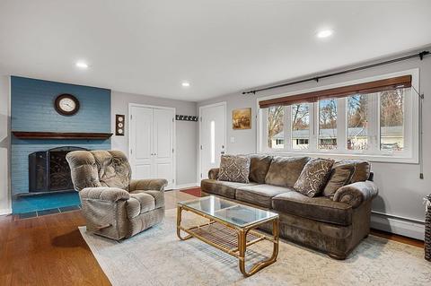 12 Loring Ave, Maynard, MA 01754 photo 4