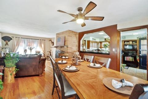 49 Ionia St, Springfield, MA 01109 photo 7