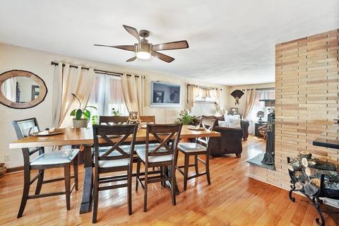 49 Ionia St, Springfield, MA 01109 photo 6