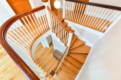 4 Ridge Ave, Dedham, MA 02026 photo 27