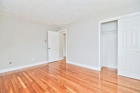 17 Pleasant St, Upton, MA 01568 photo 21