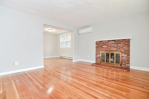 17 Pleasant St, Upton, MA 01568 photo 13