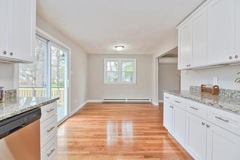 17 Pleasant St, Upton, MA 01568 photo 10
