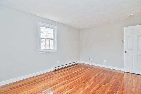 17 Pleasant St, Upton, MA 01568 photo 19