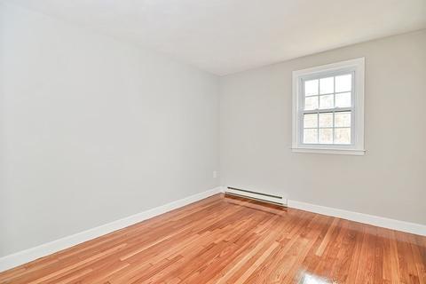 17 Pleasant St, Upton, MA 01568 photo 30