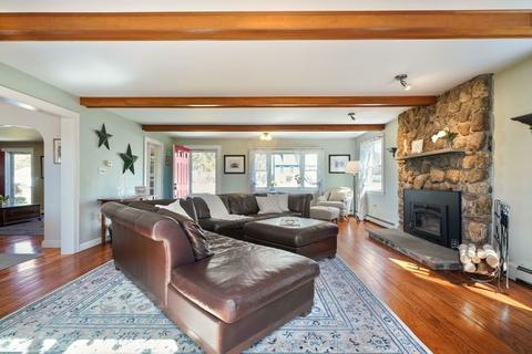 349 Plain St, Millis, MA 02054 photo 6