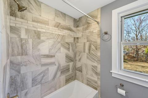 11 Davis St, Easthampton, MA 01027 photo 22